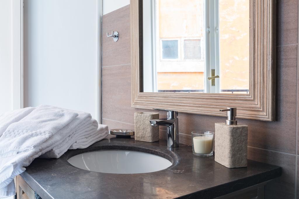 G-House Pettinari Apartment โรม ภายนอก รูปภาพ