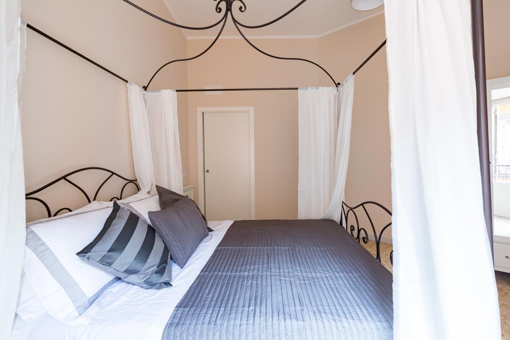 G-House Pettinari Apartment โรม ภายนอก รูปภาพ