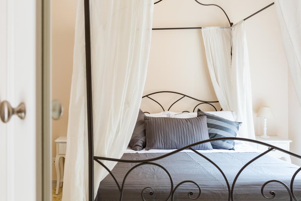 G-House Pettinari Apartment โรม ภายนอก รูปภาพ